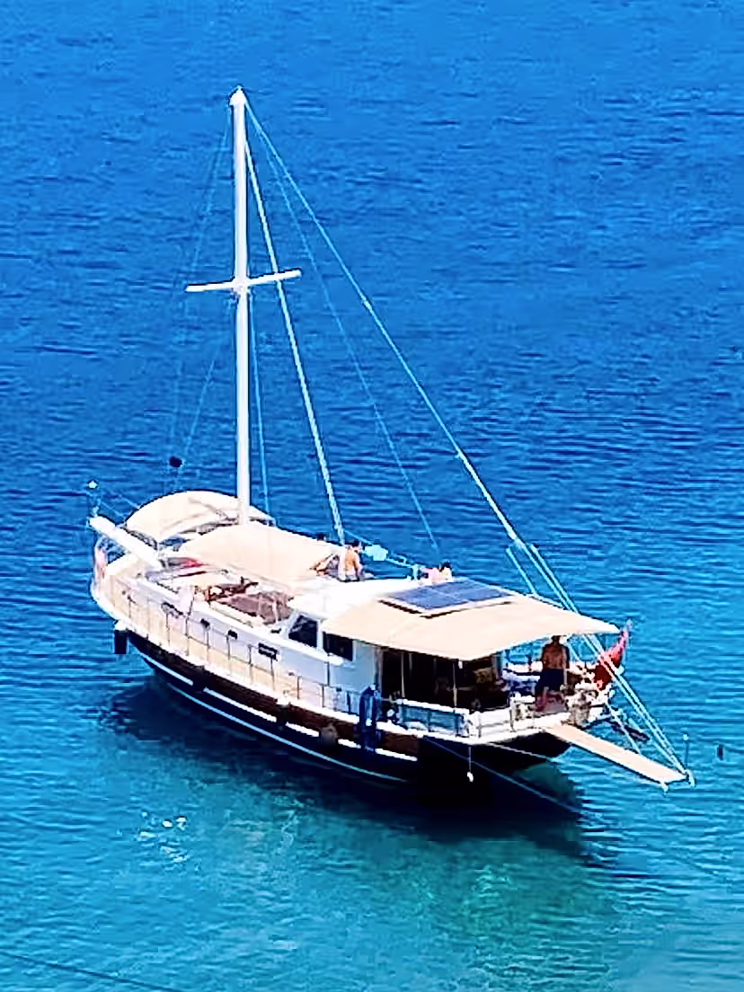 Tanura Fethiye Göcek Bodrum Marmaris Gulet Tekne Kiralama