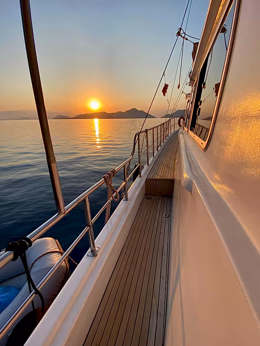 Tanura Fethiye Göcek Bodrum Marmaris Gulet Tekne Kiralama